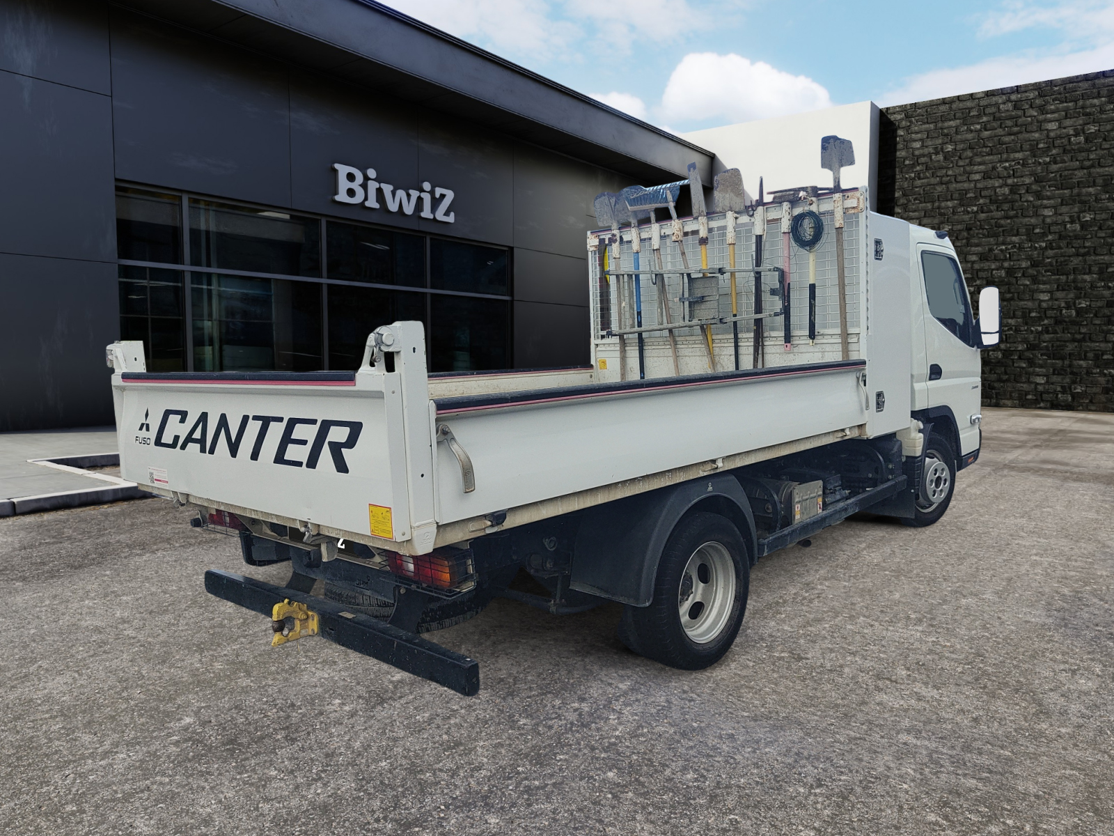 Mitsubishi Canter 4