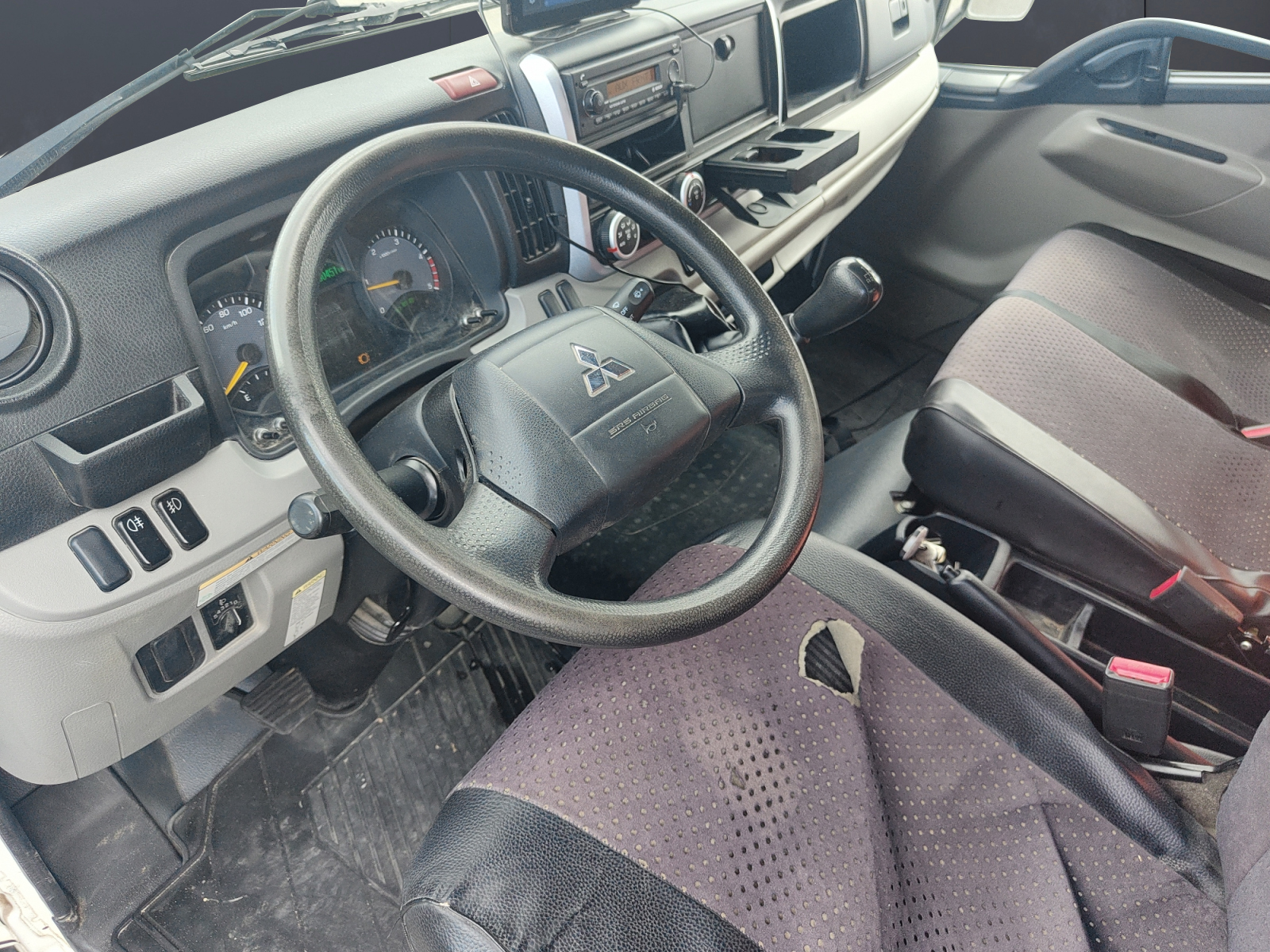 Mitsubishi Canter 8
