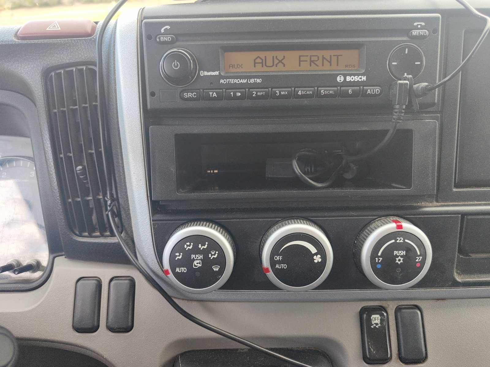 Mitsubishi Canter 19
