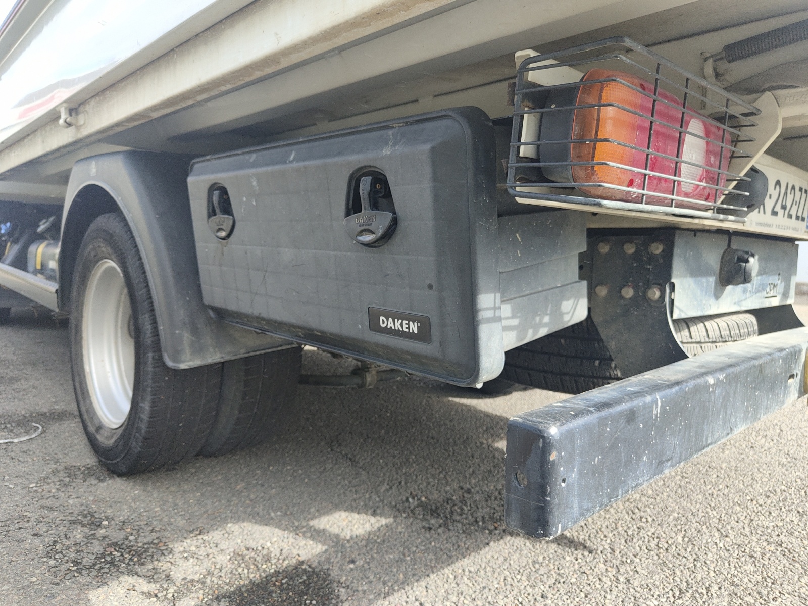 Mitsubishi Canter 27