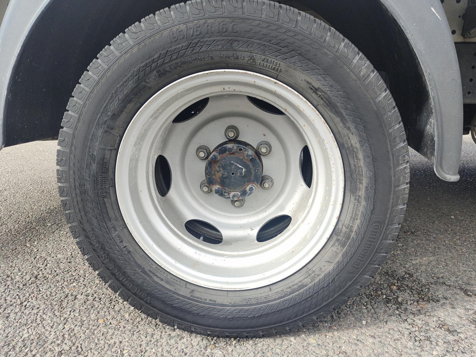 Mitsubishi Canter 33