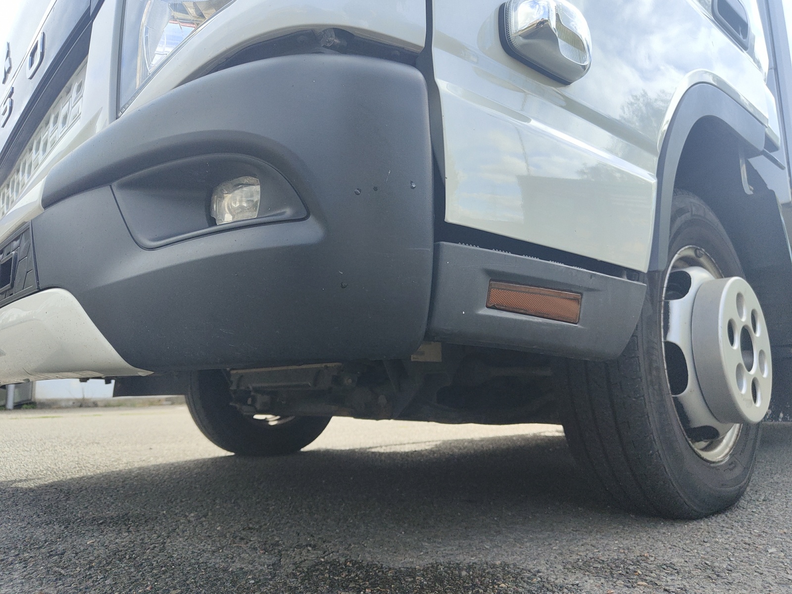 Mitsubishi Canter 35