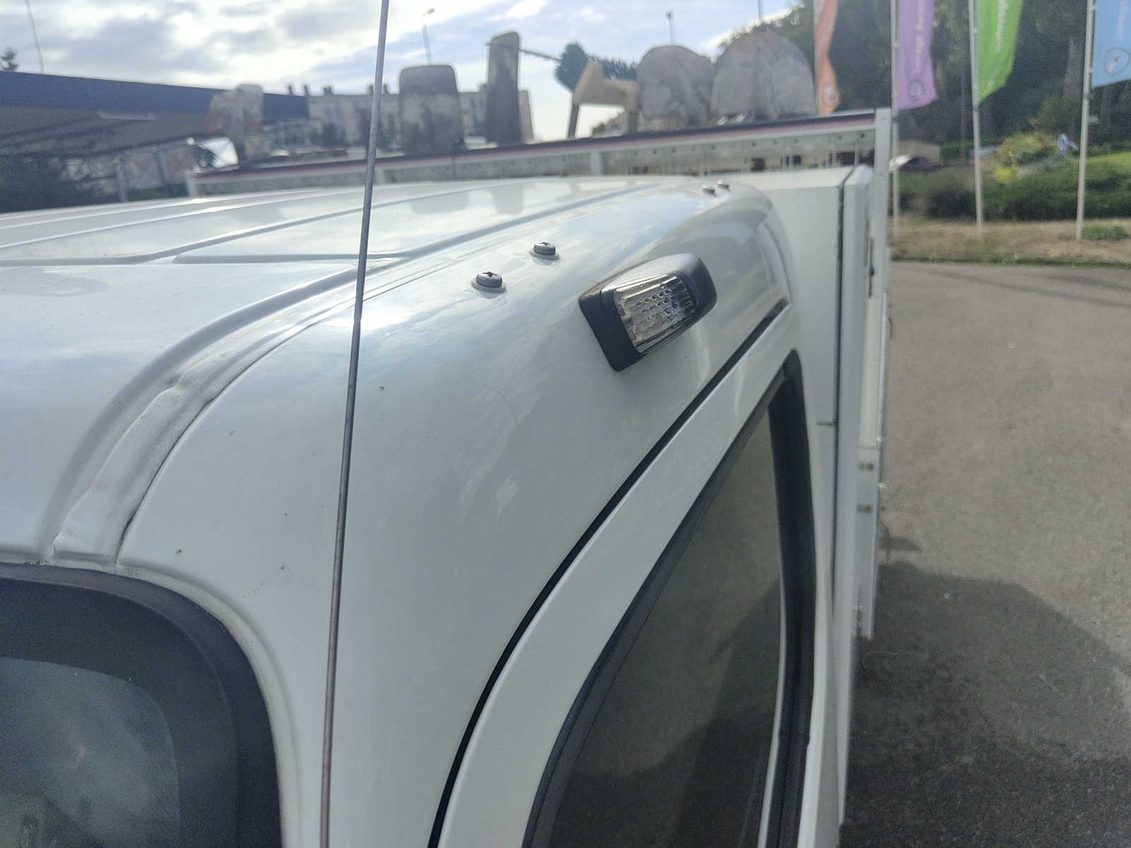 Mitsubishi Canter 36
