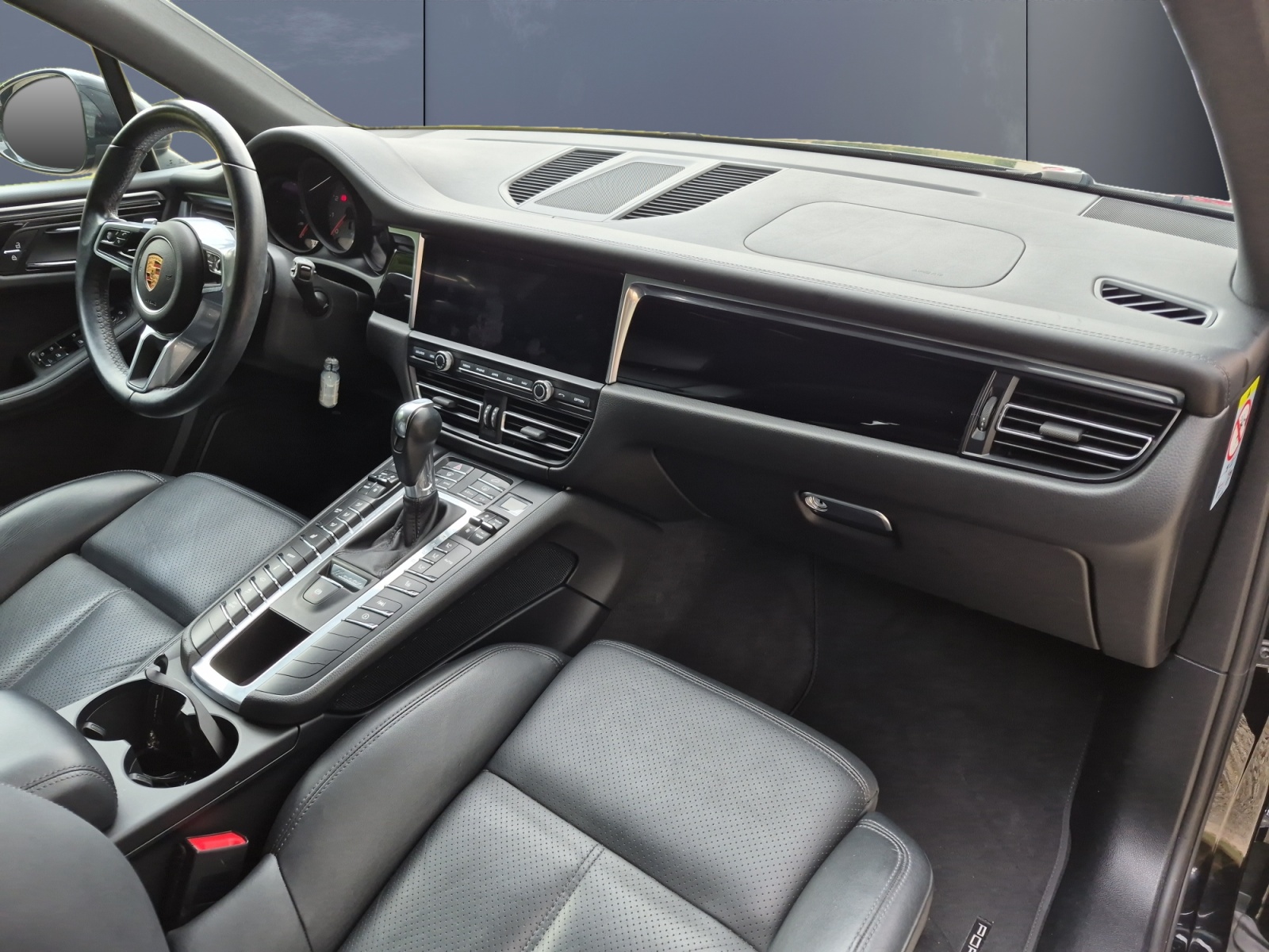 Porsche Macan 29