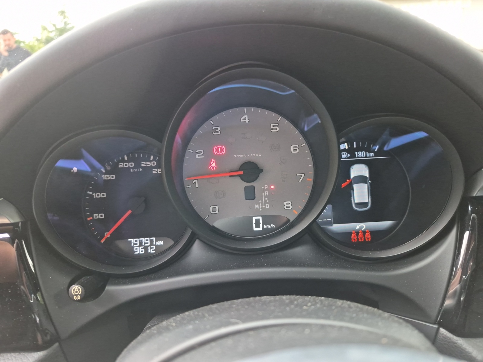 Porsche Macan 33
