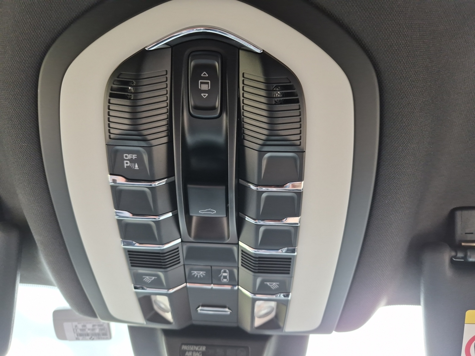 Porsche Macan 16