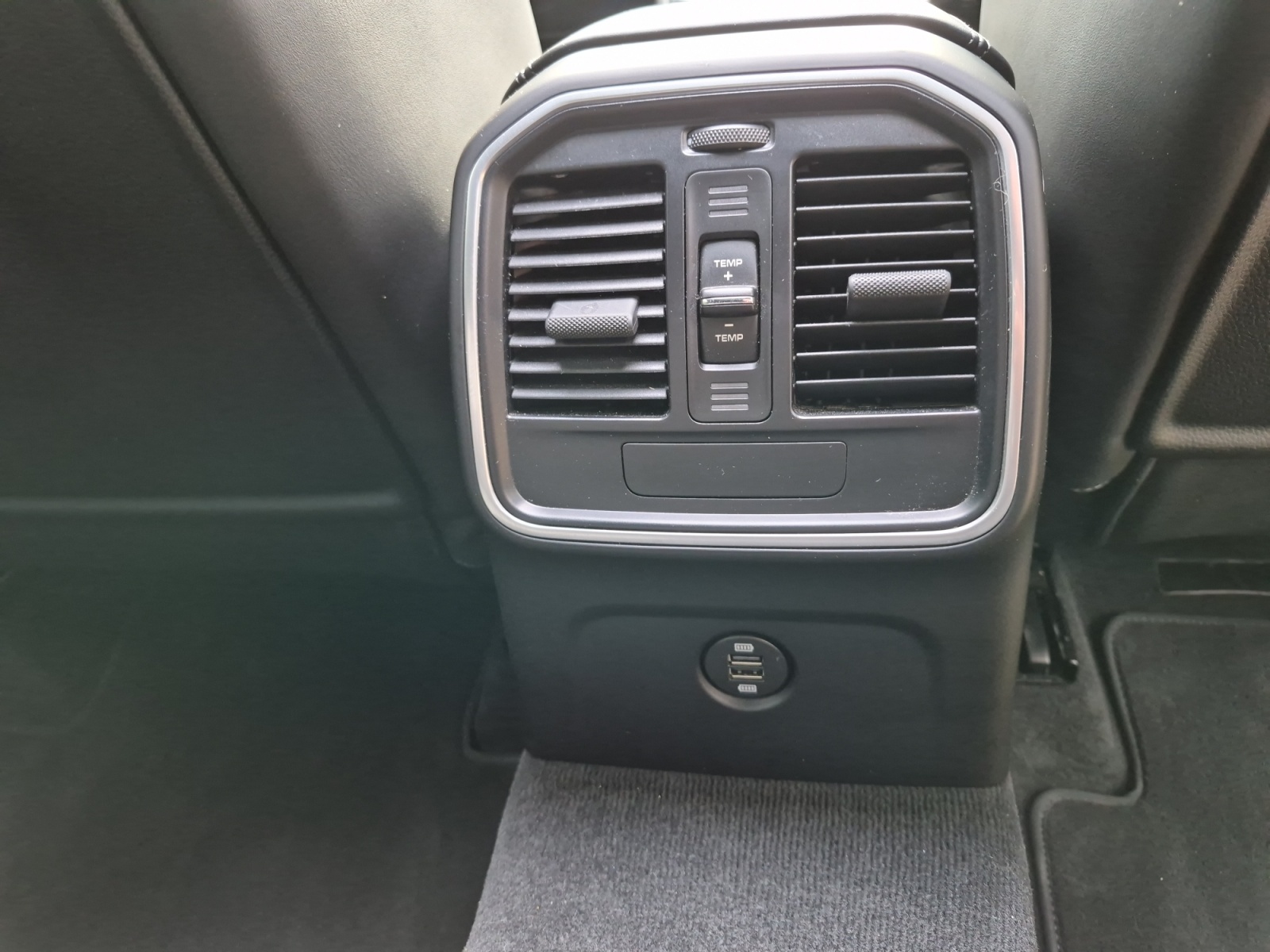 Porsche Macan 20