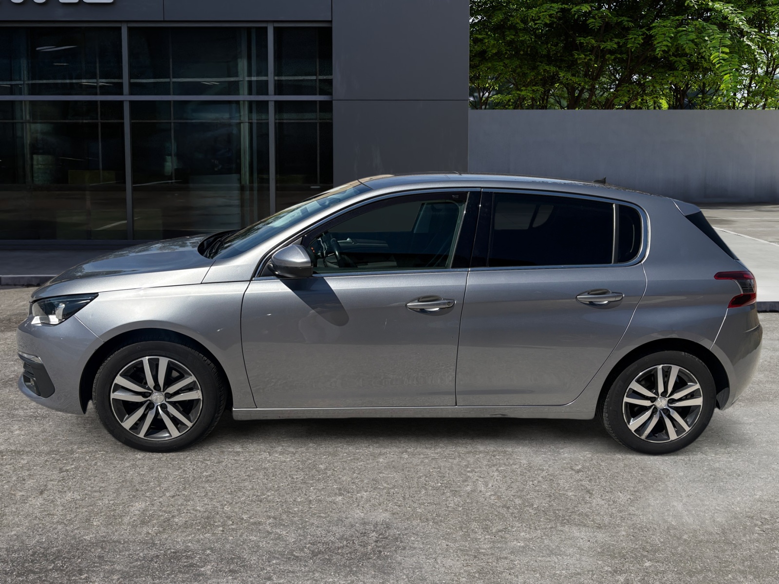 Peugeot 308 1