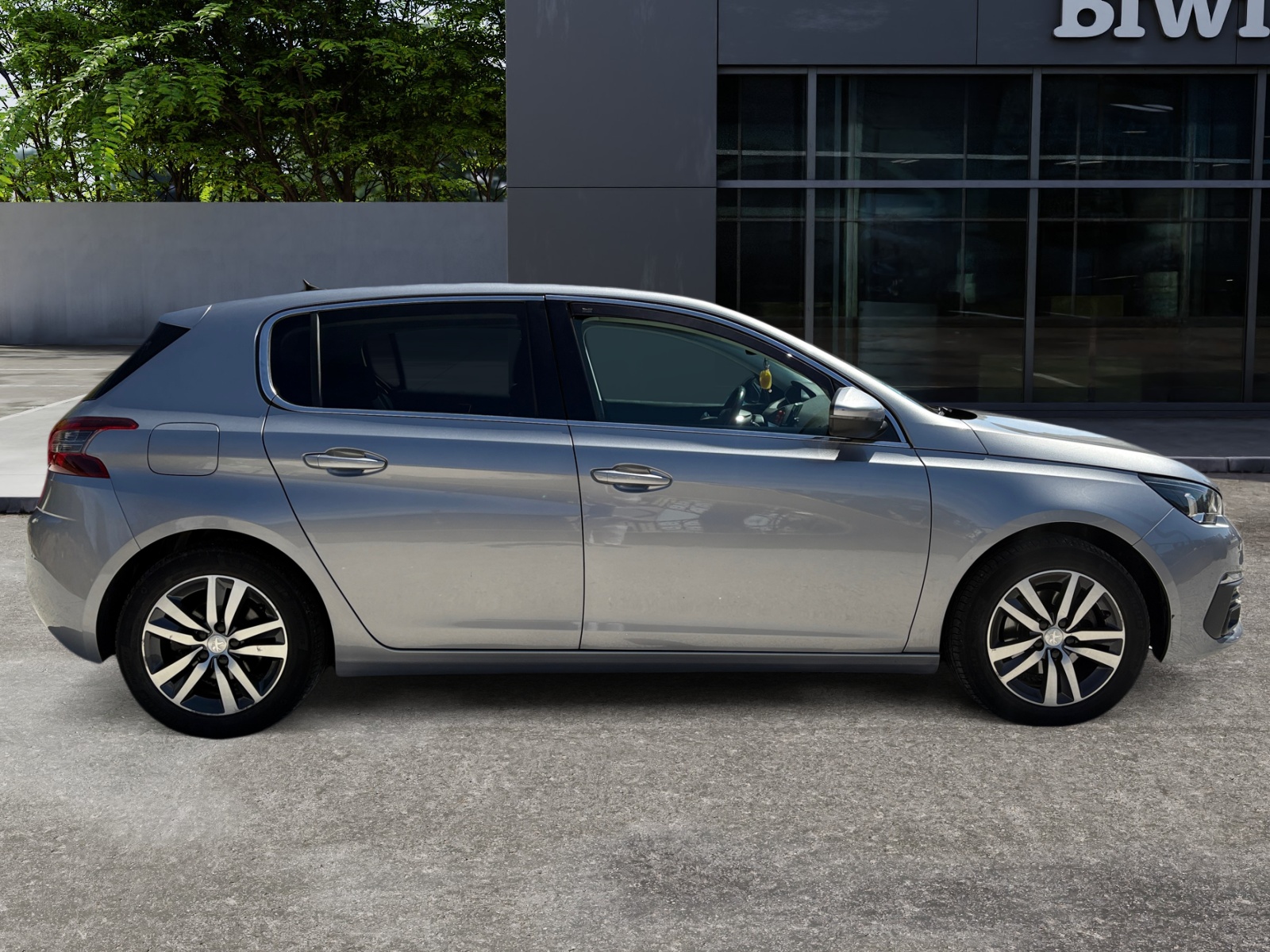 Peugeot 308 5
