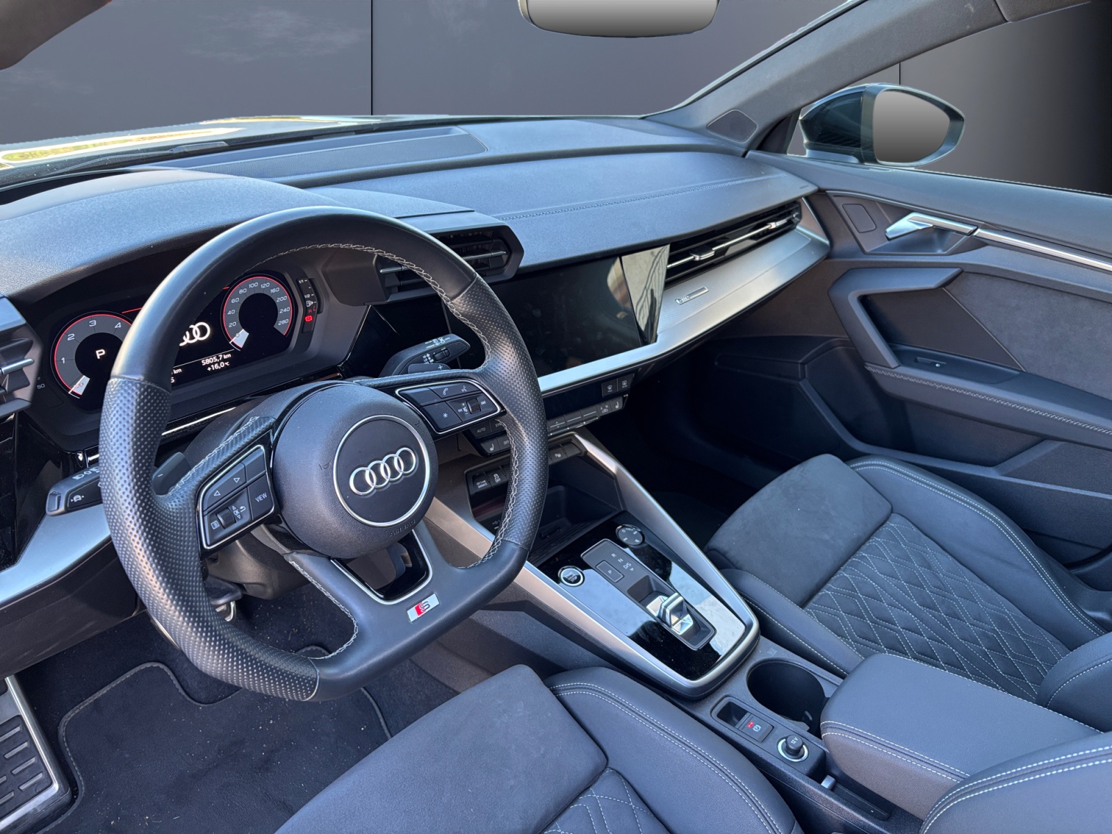 Audi A3 8