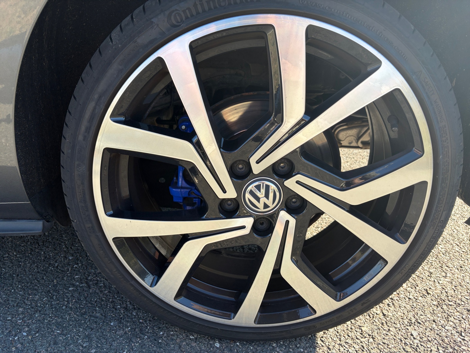 Volkswagen Golf 31
