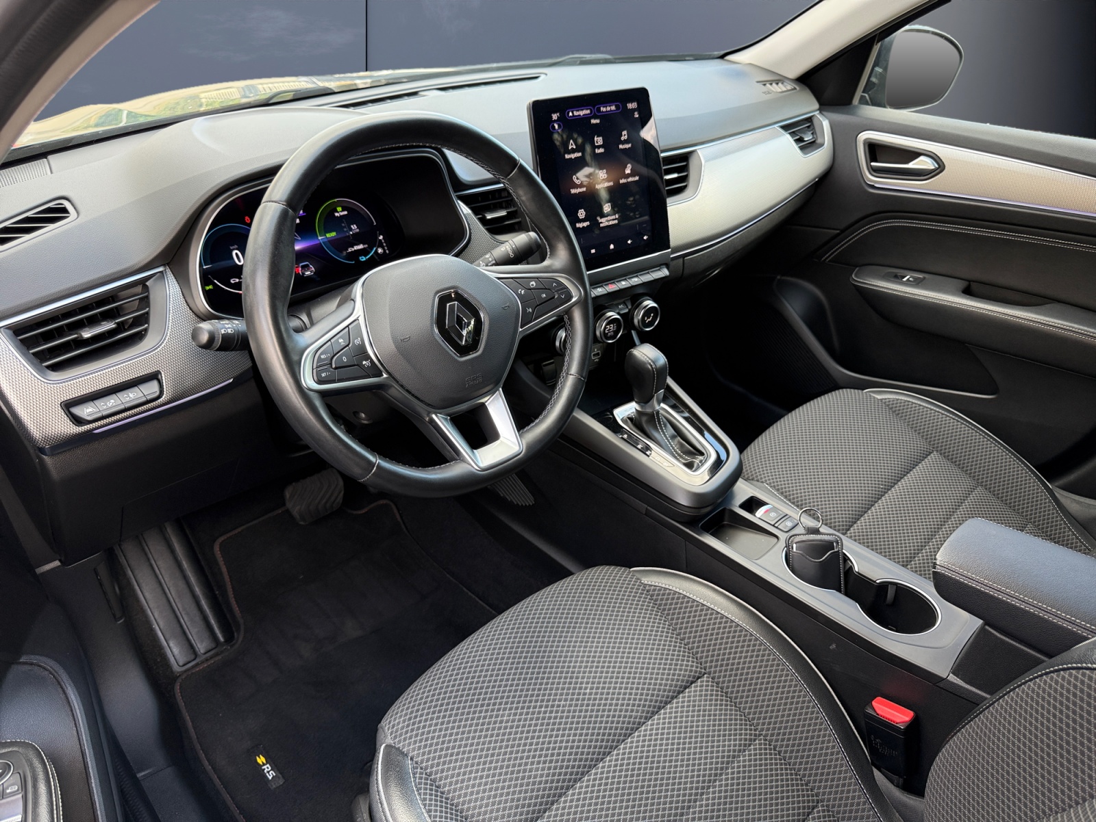 Renault Arkana 8