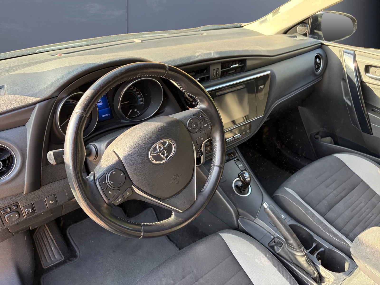 Toyota Auris 8