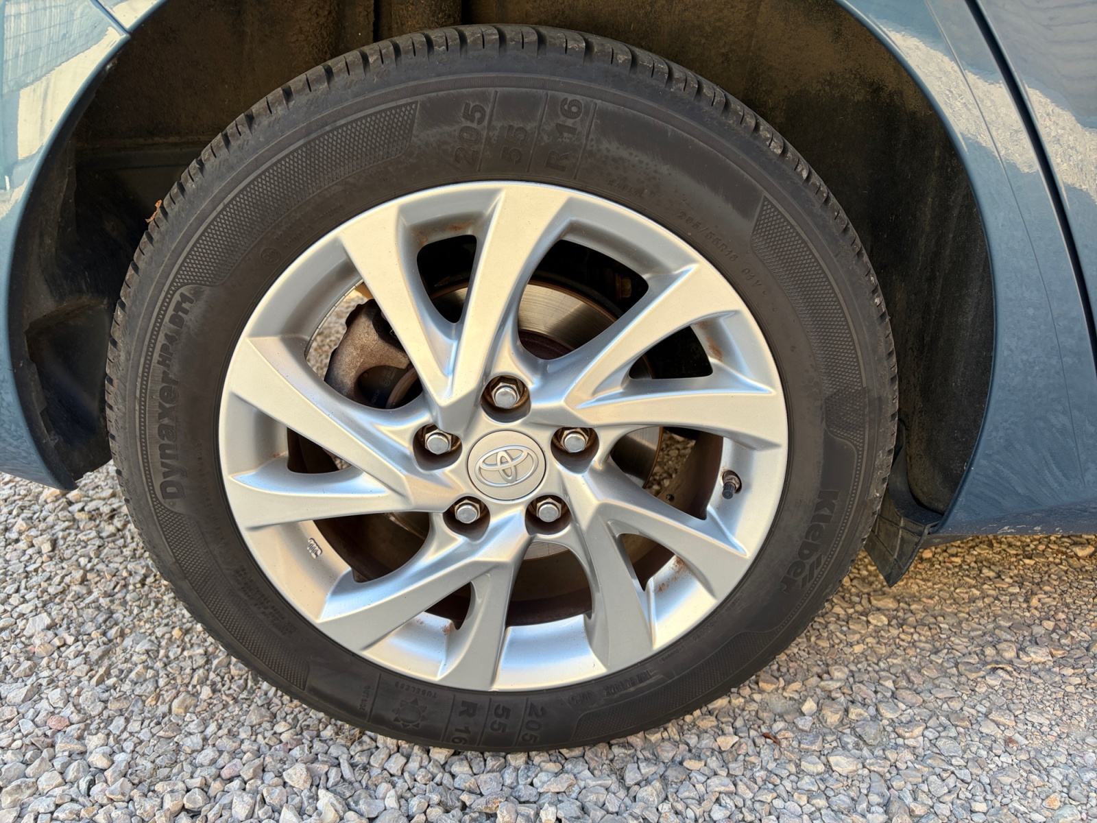 Toyota Auris 18