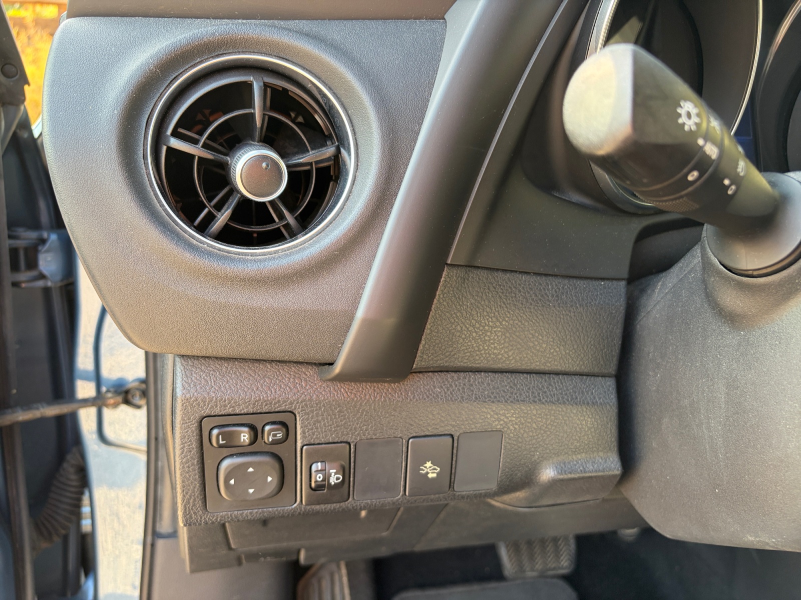 Toyota Auris 24