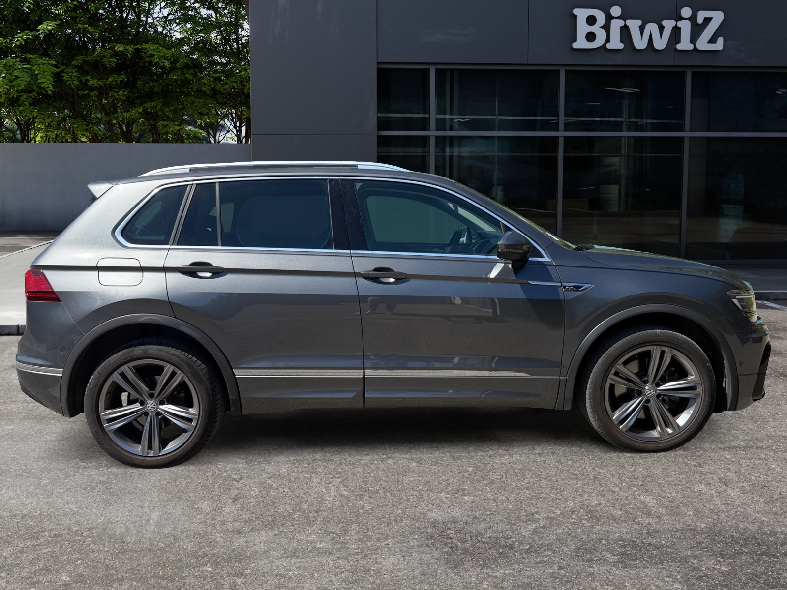 Volkswagen Tiguan 5