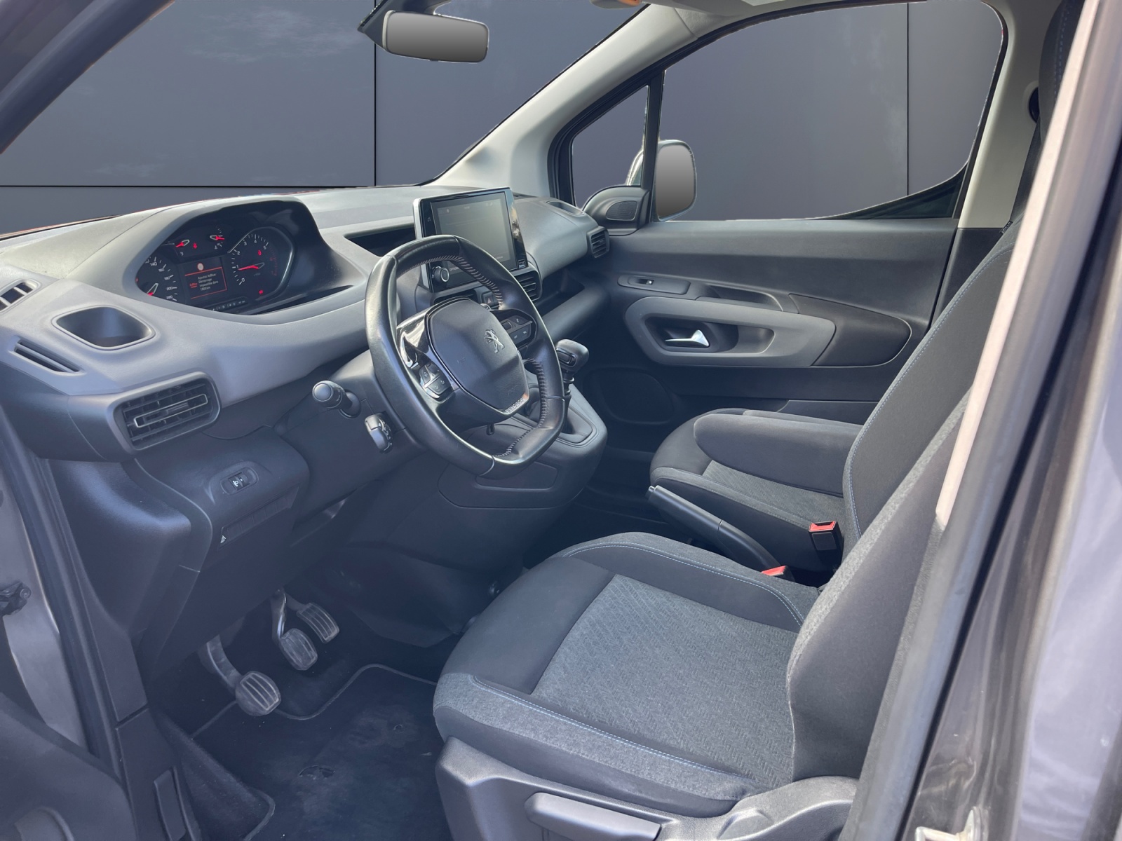 Peugeot Rifter 8