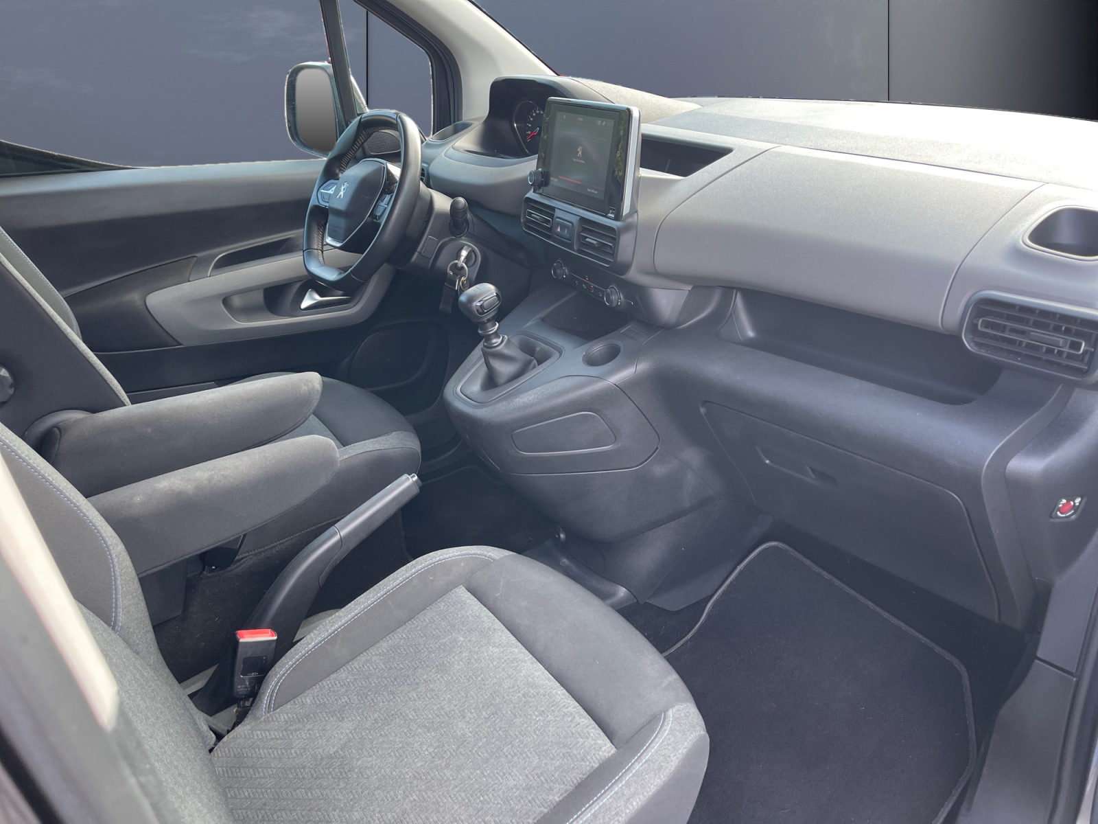 Peugeot Rifter 12