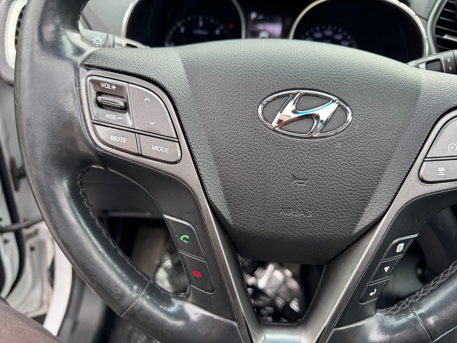 Hyundai Santa Fe 23
