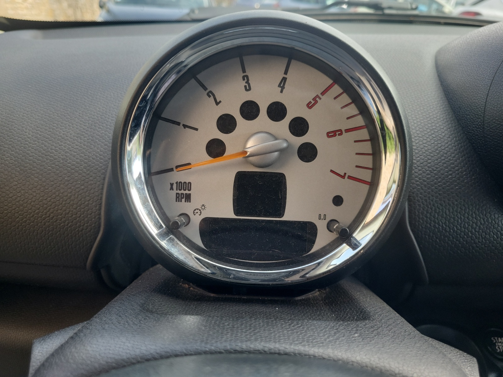 Mini Countryman 16