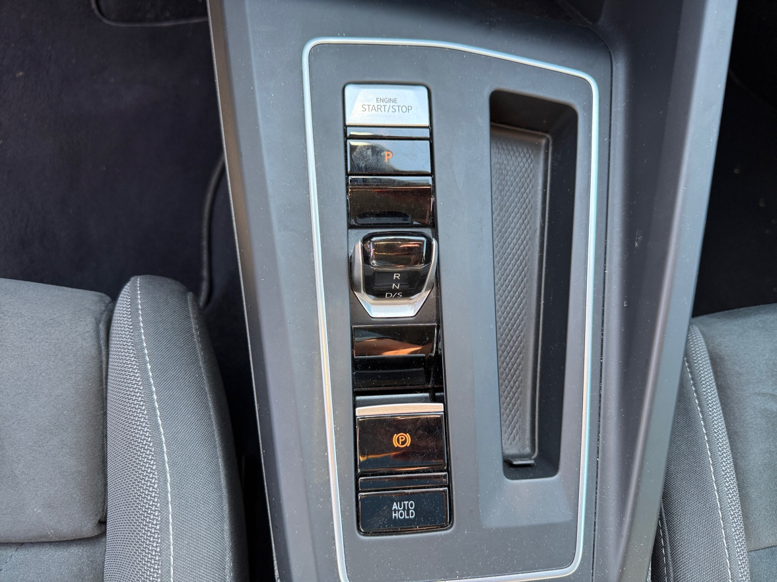 Volkswagen Golf 23