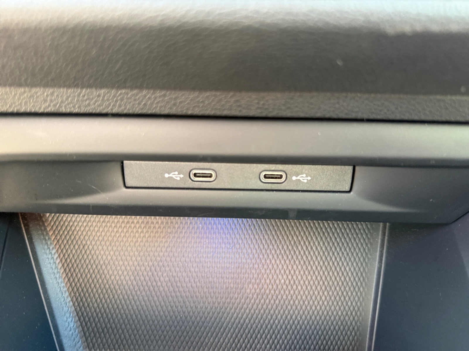 Volkswagen Golf 24