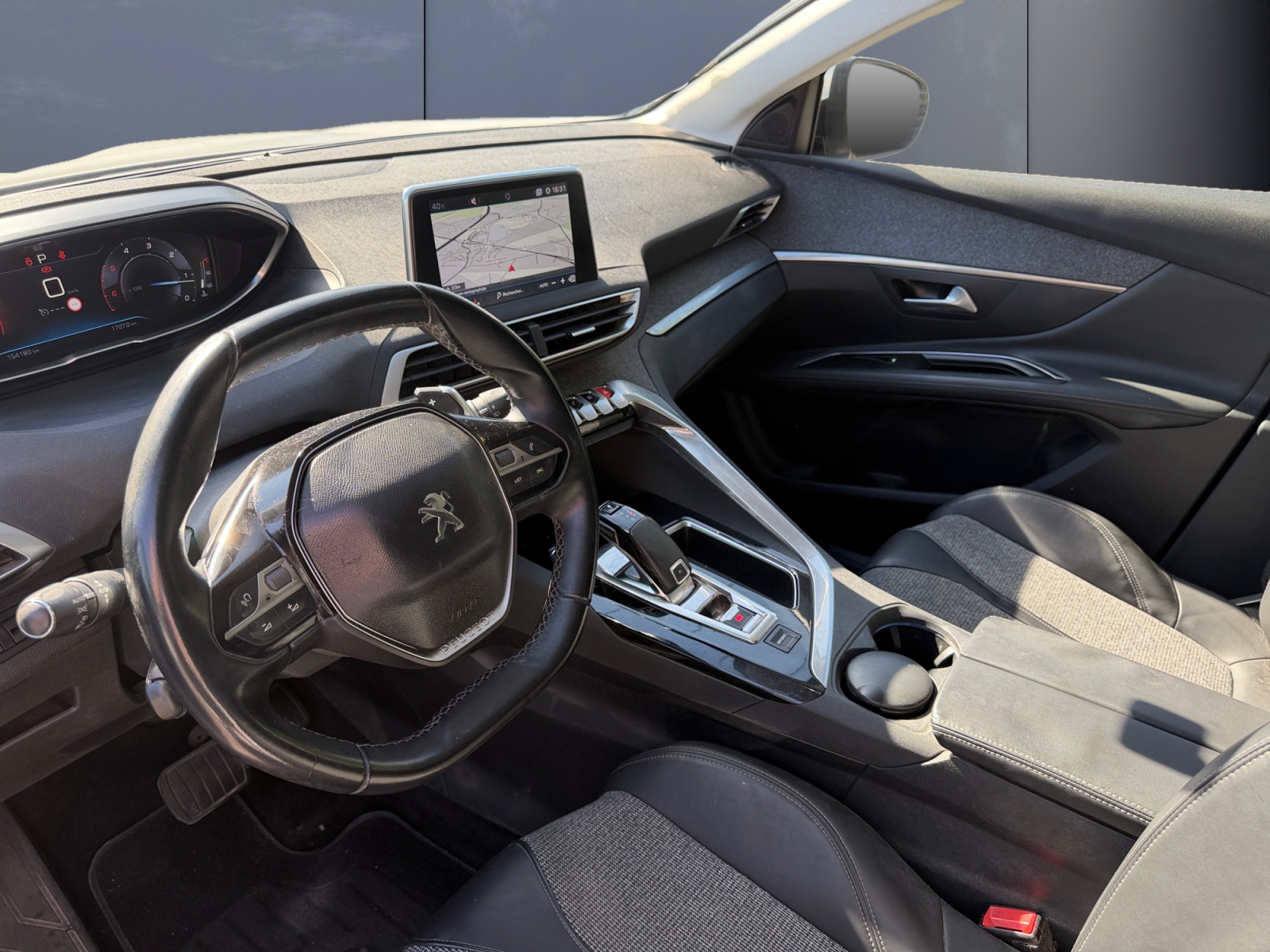 Peugeot 3008 8