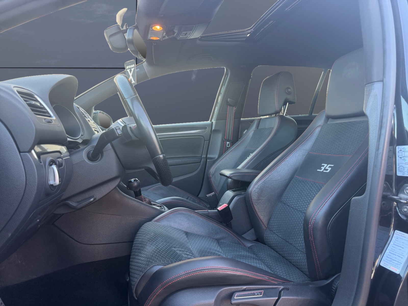 Volkswagen Golf 9