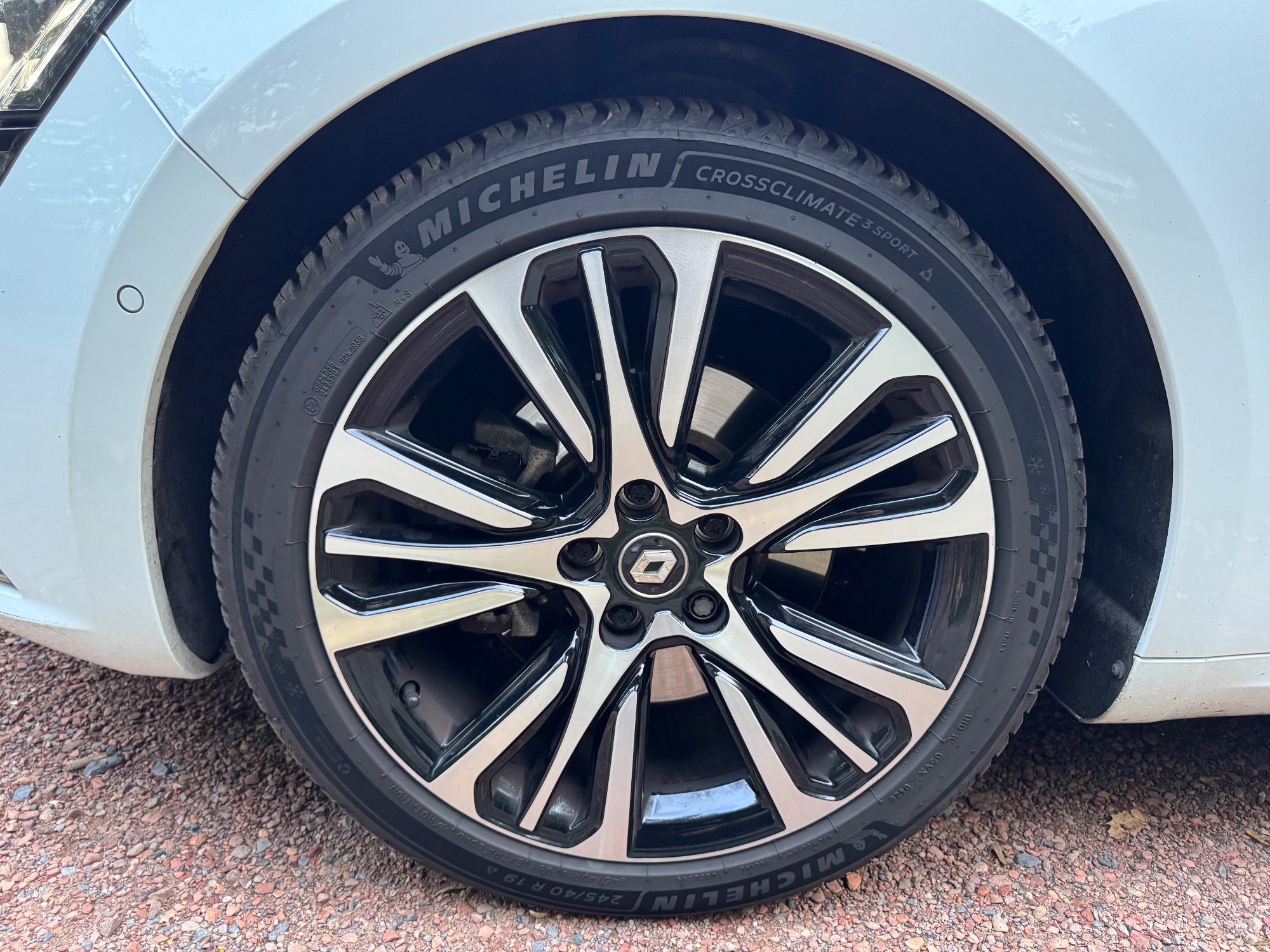 Renault Talisman 46