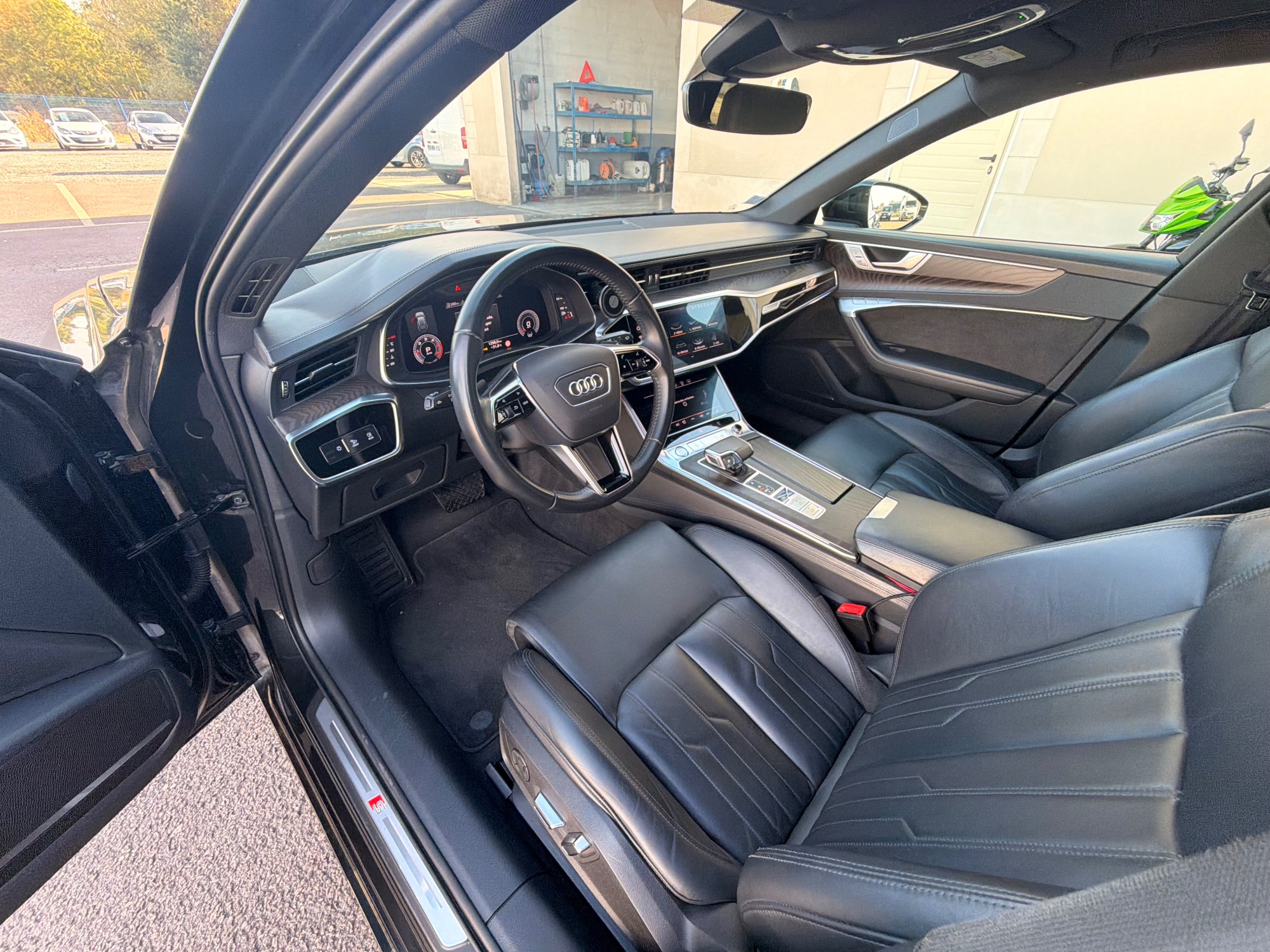 Audi A6 8