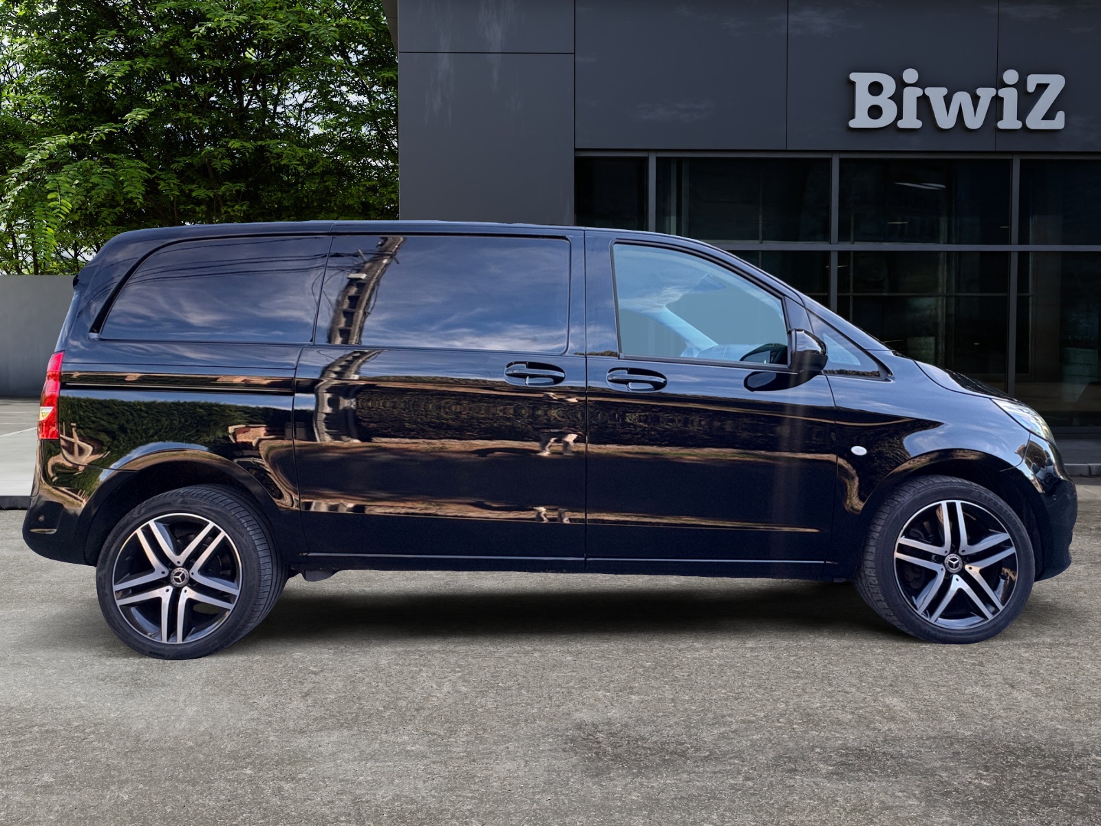 Mercedes-Benz Vito Vu 5
