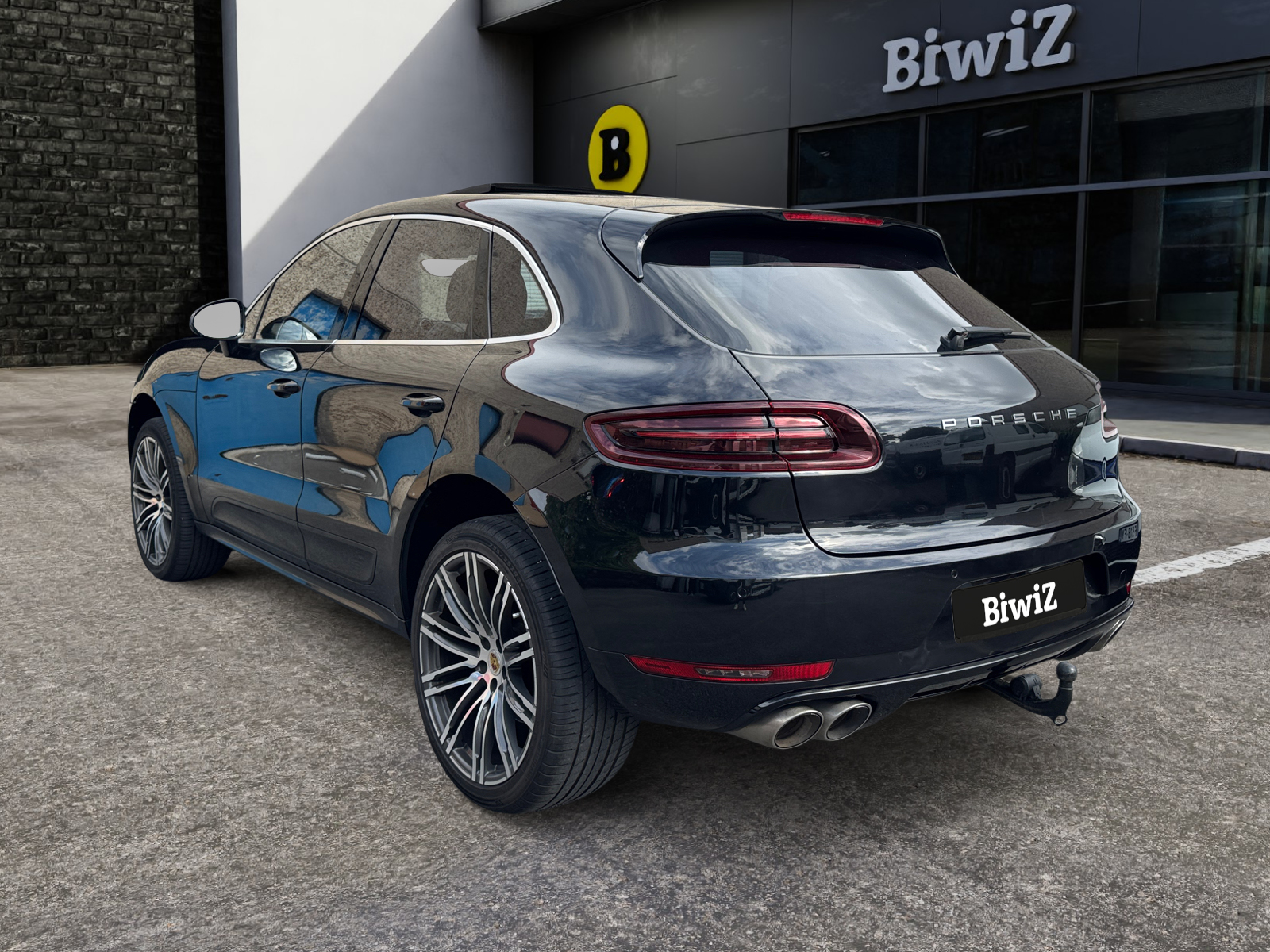 Porsche Macan 2