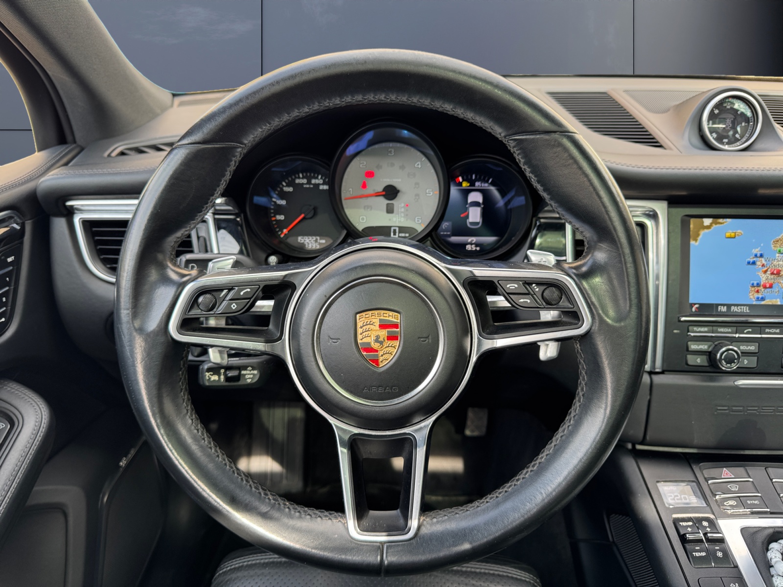 Porsche Macan 15