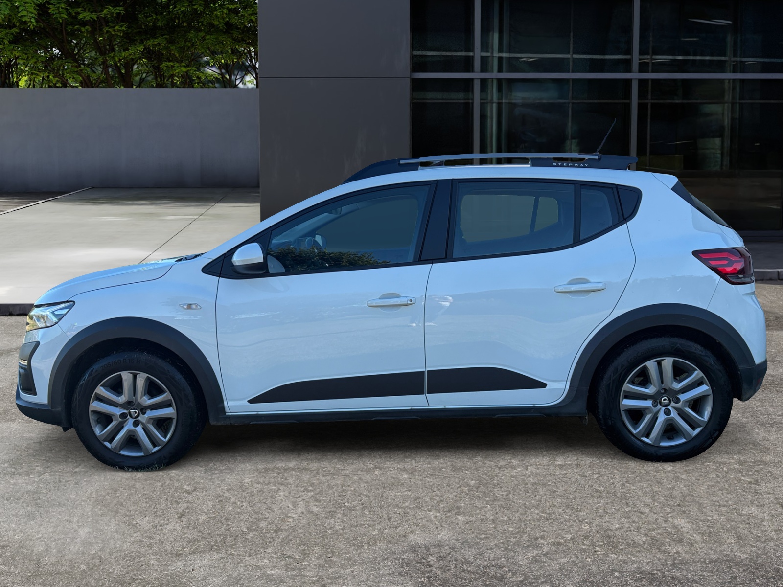 Dacia Sandero 1