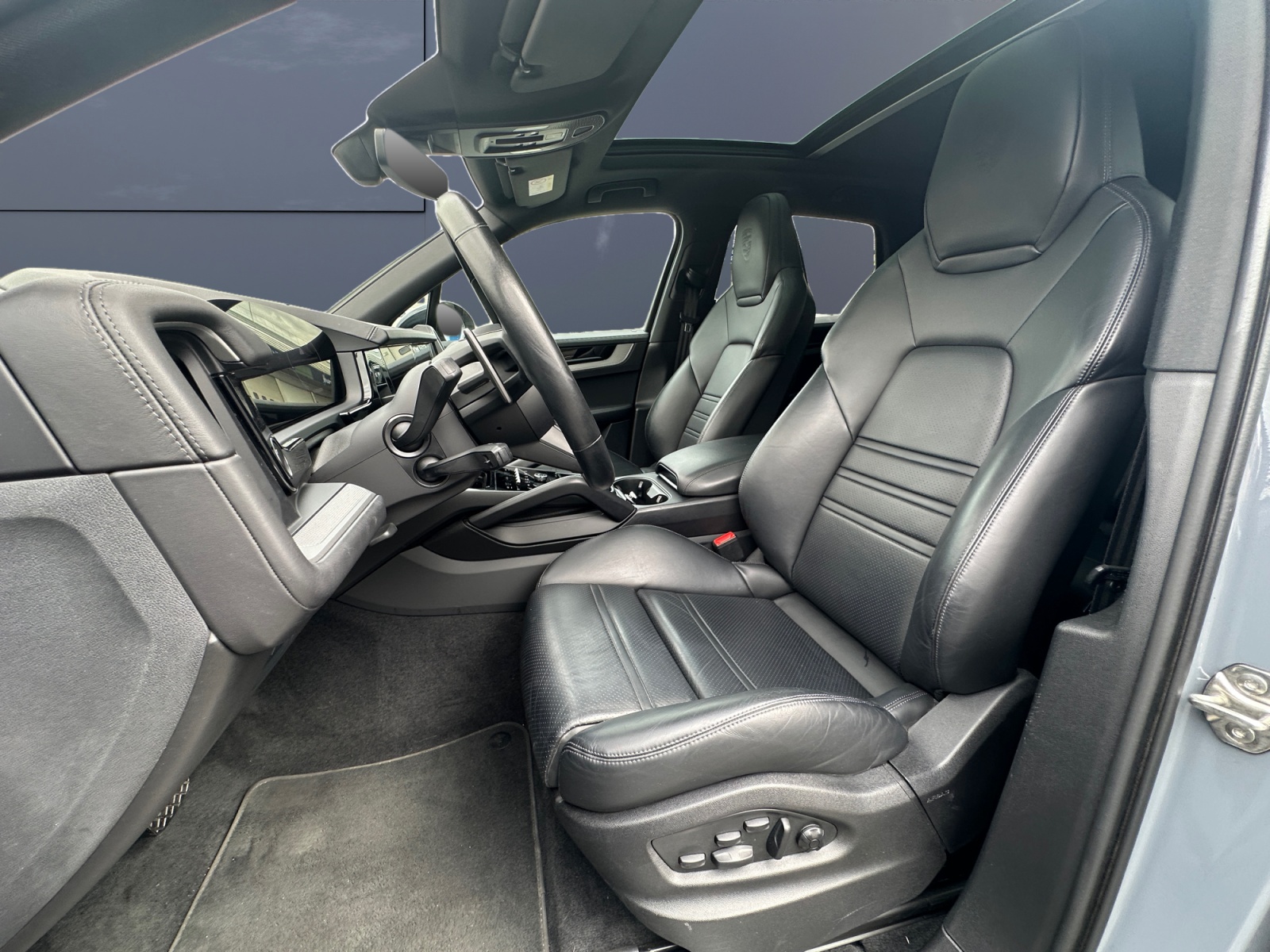 Porsche Cayenne 9