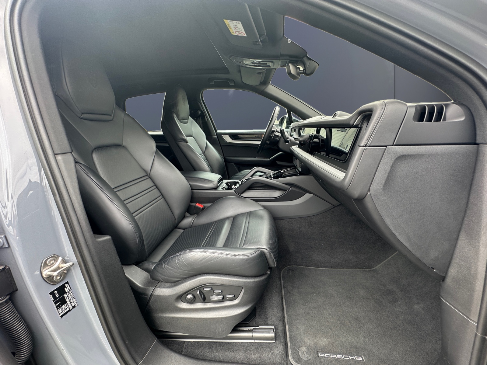 Porsche Cayenne 13
