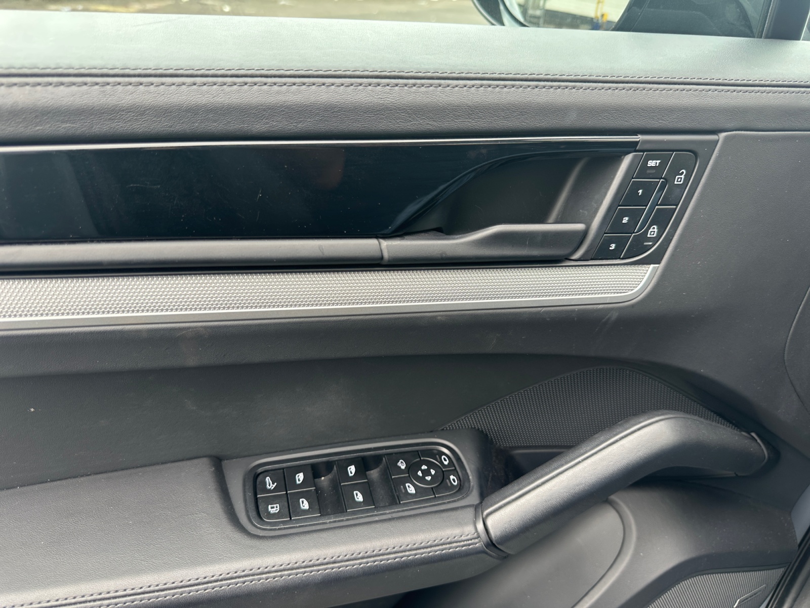 Porsche Cayenne 17