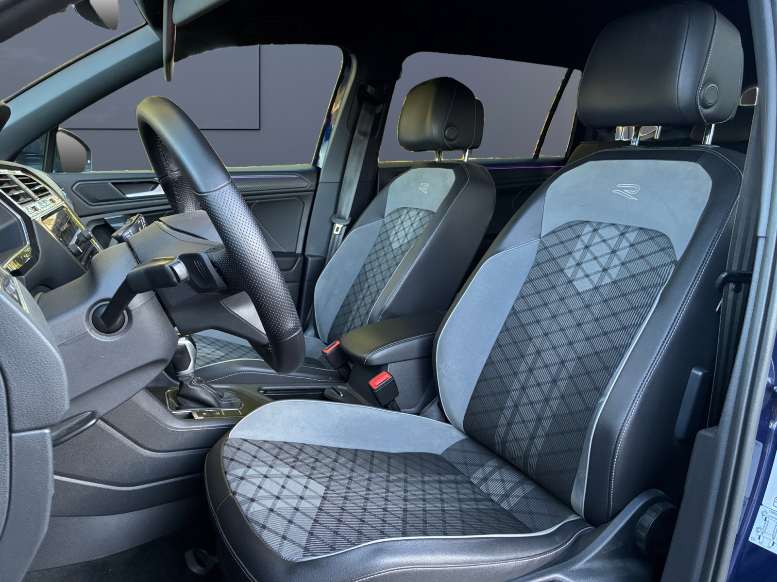 Volkswagen Tiguan 9