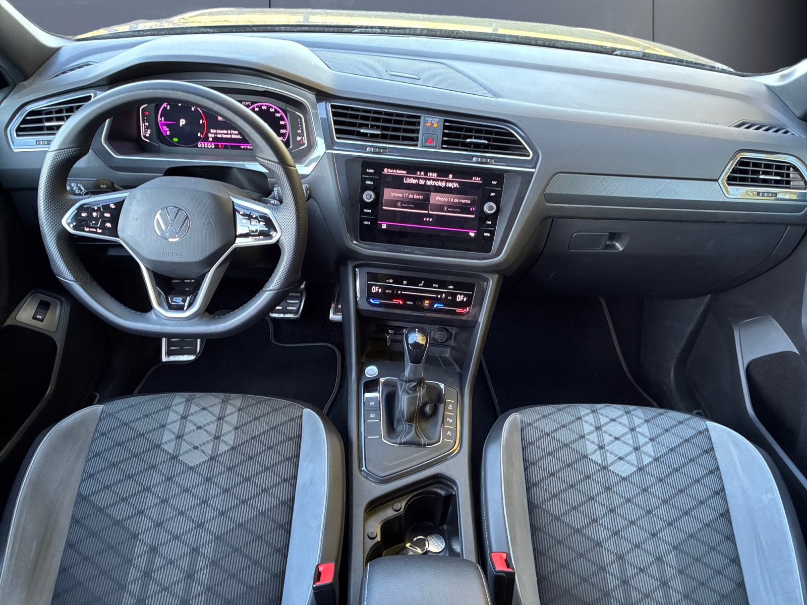 Volkswagen Tiguan 14