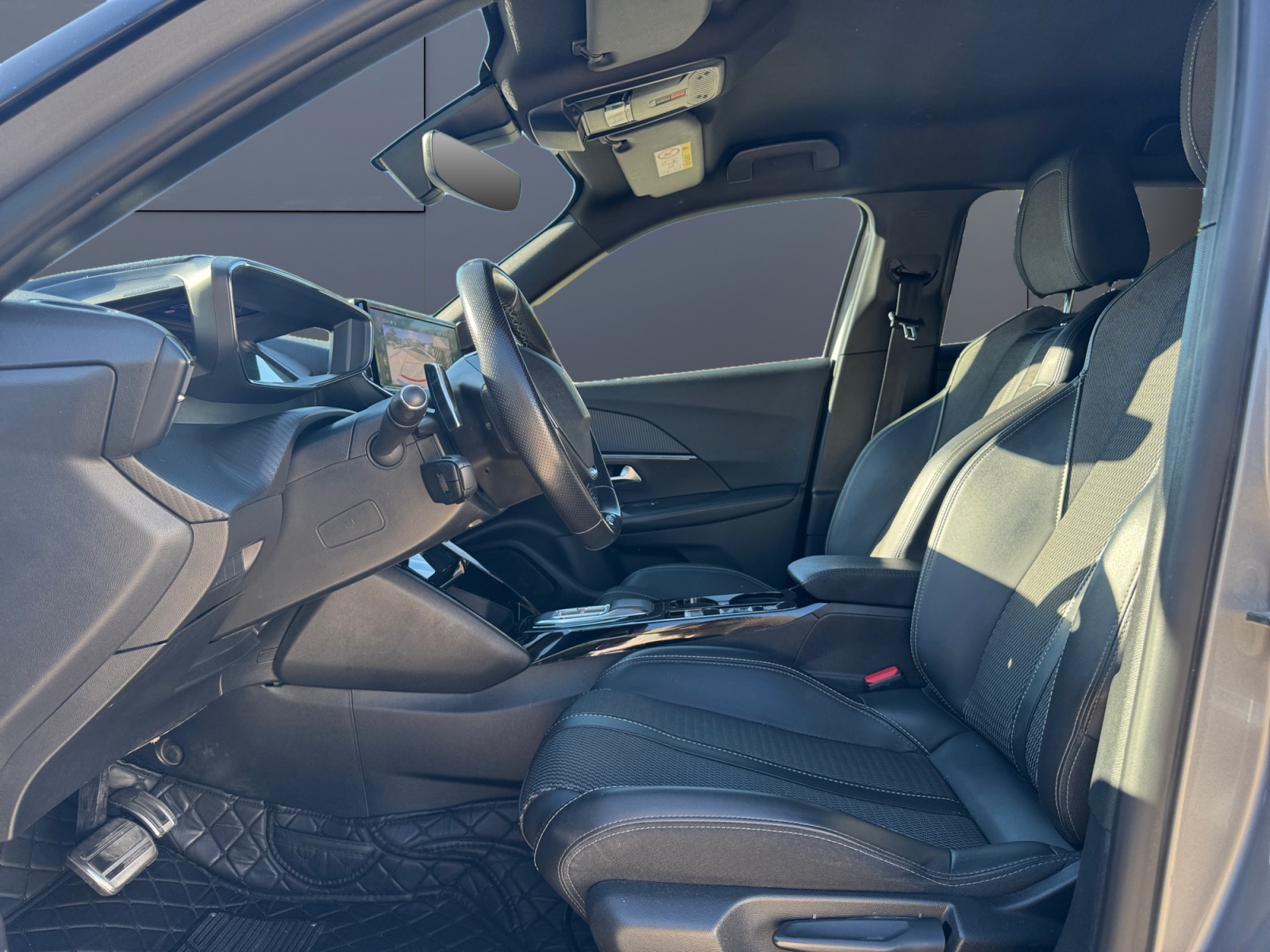Peugeot 2008 9