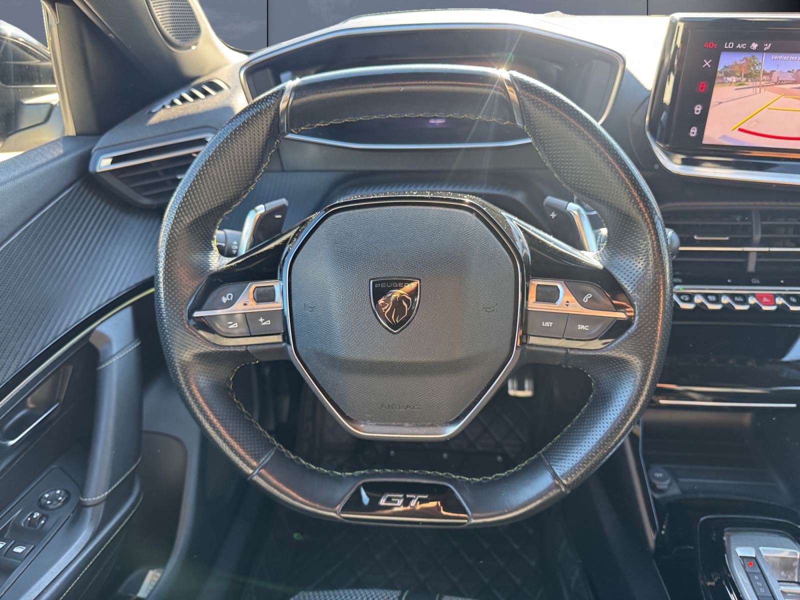 Peugeot 2008 15