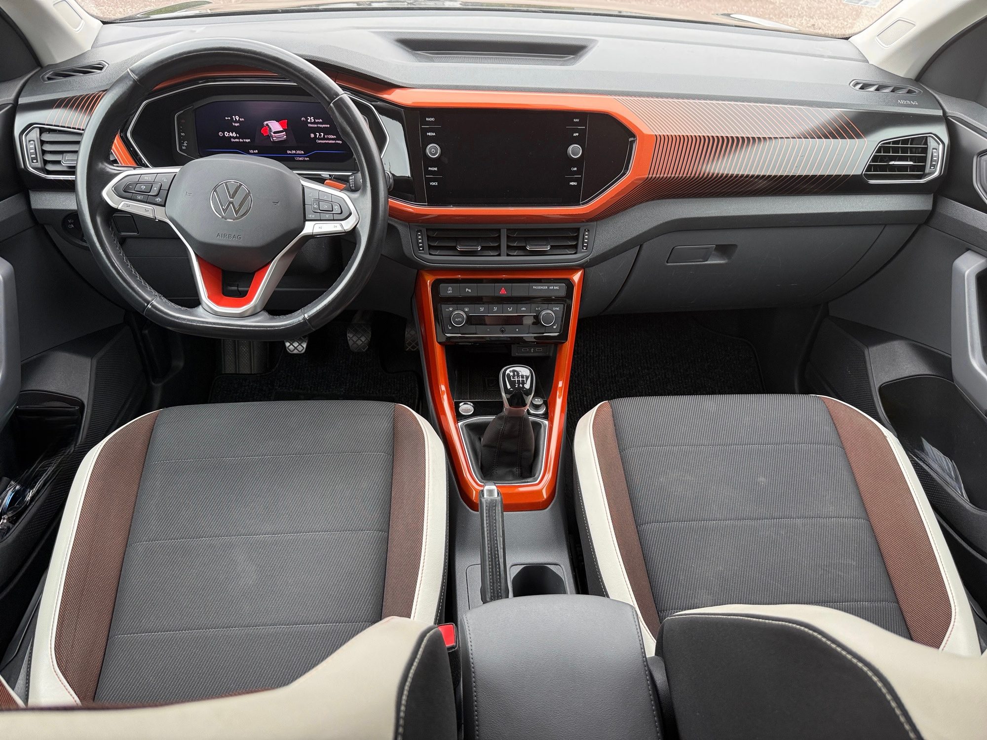 Volkswagen T-Cross 14