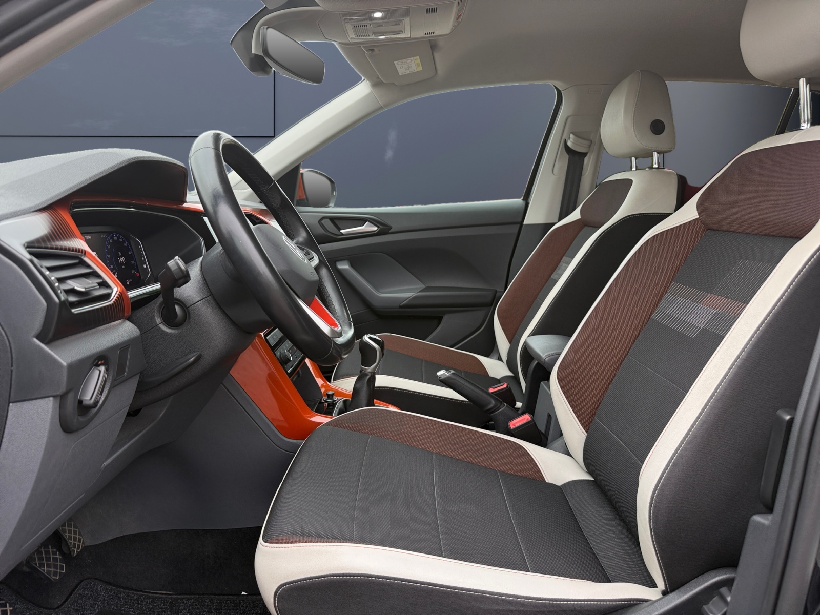 Volkswagen T-Cross 9