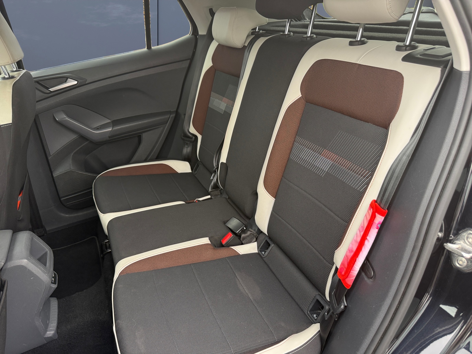 Volkswagen T-Cross 10
