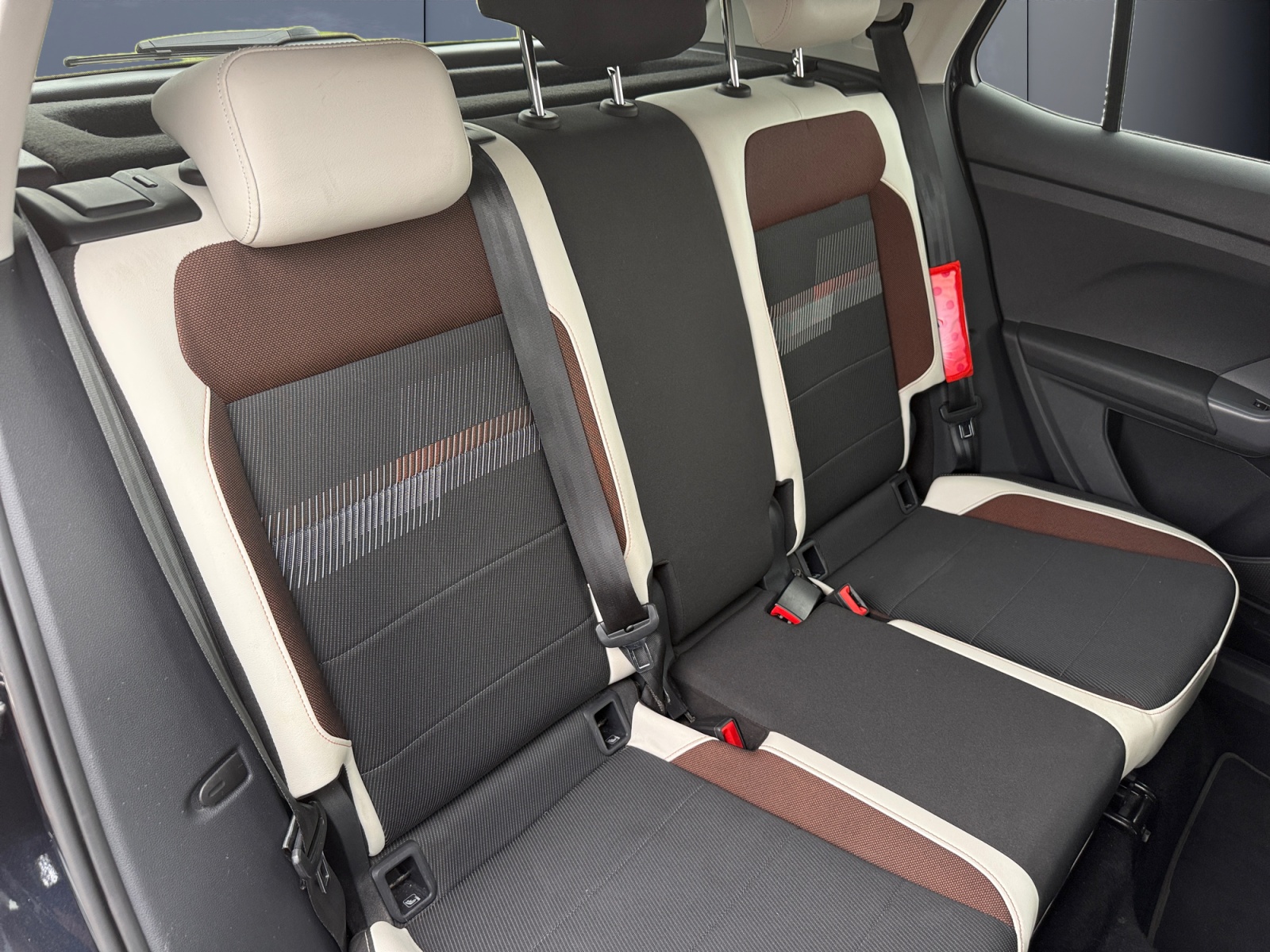 Volkswagen T-Cross 11