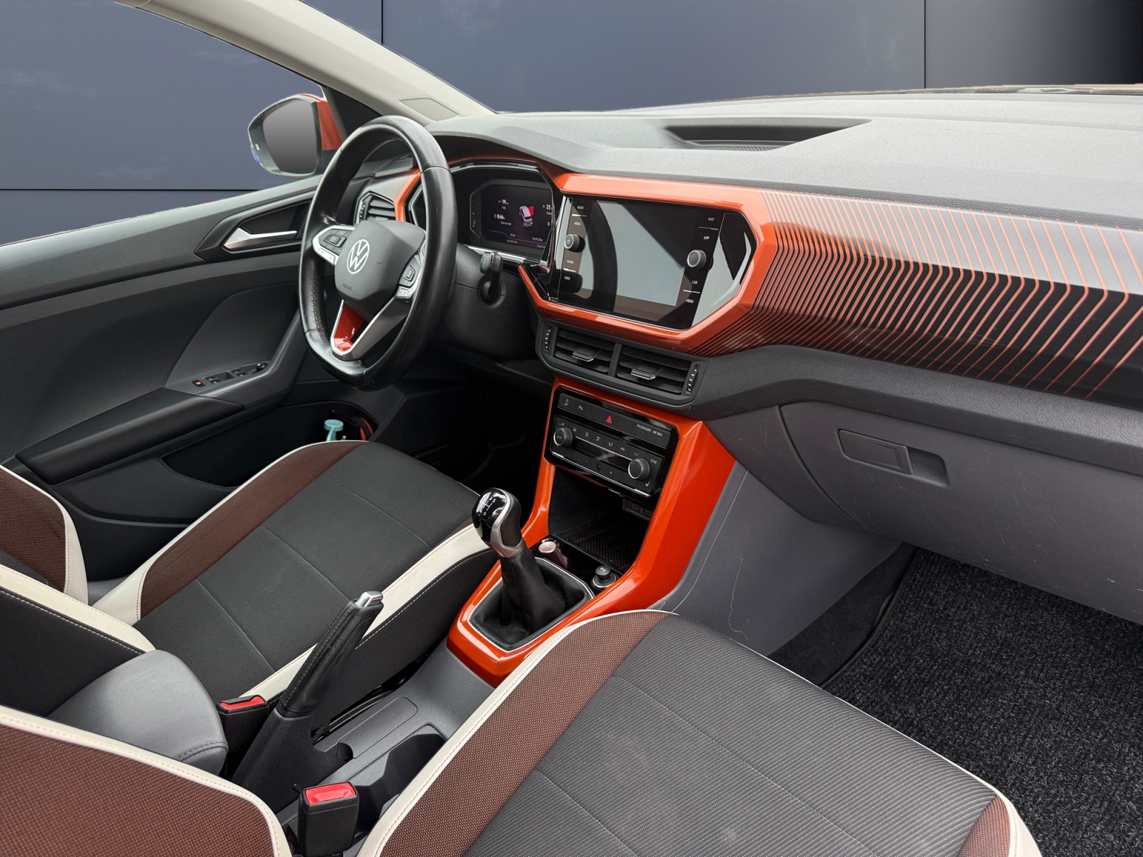 Volkswagen T-Cross 44