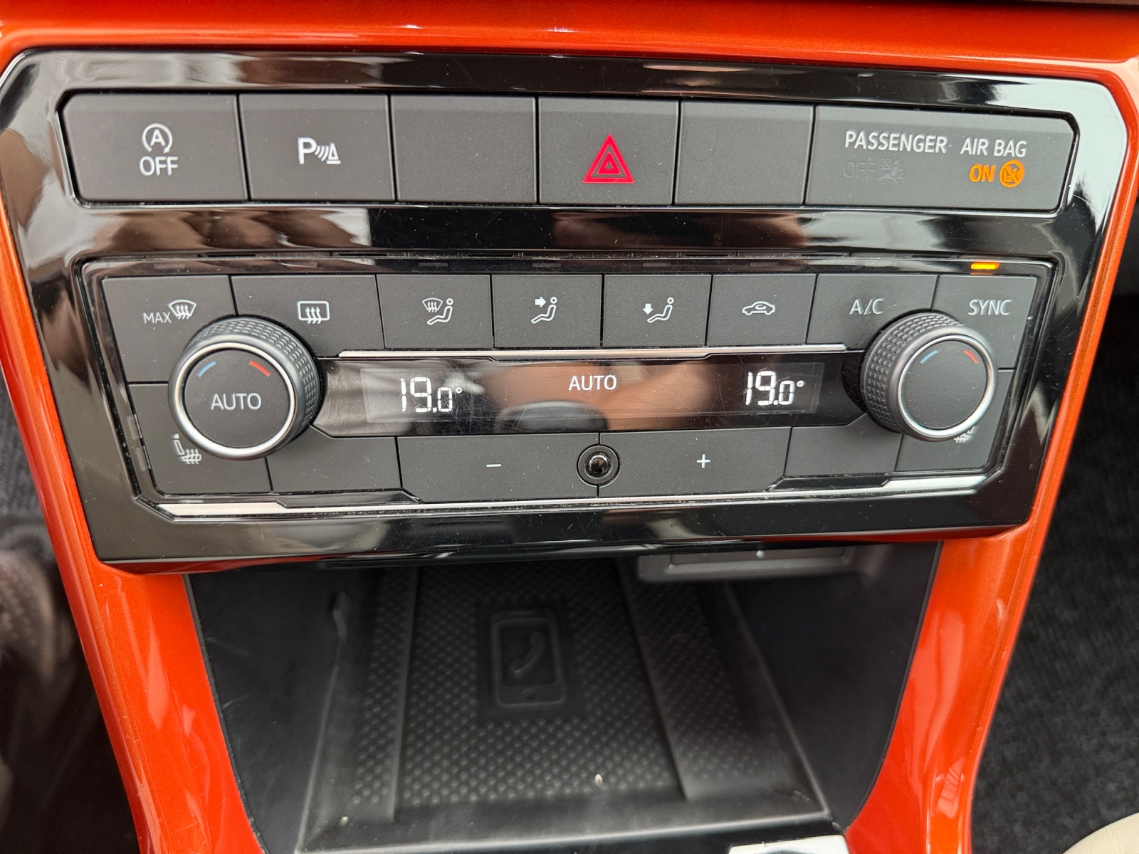 Volkswagen T-Cross 17