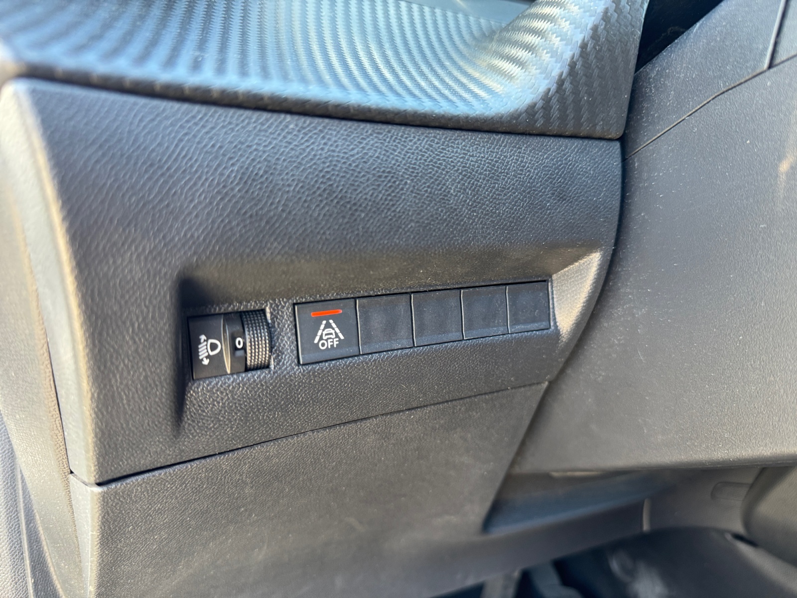 Peugeot 208 19