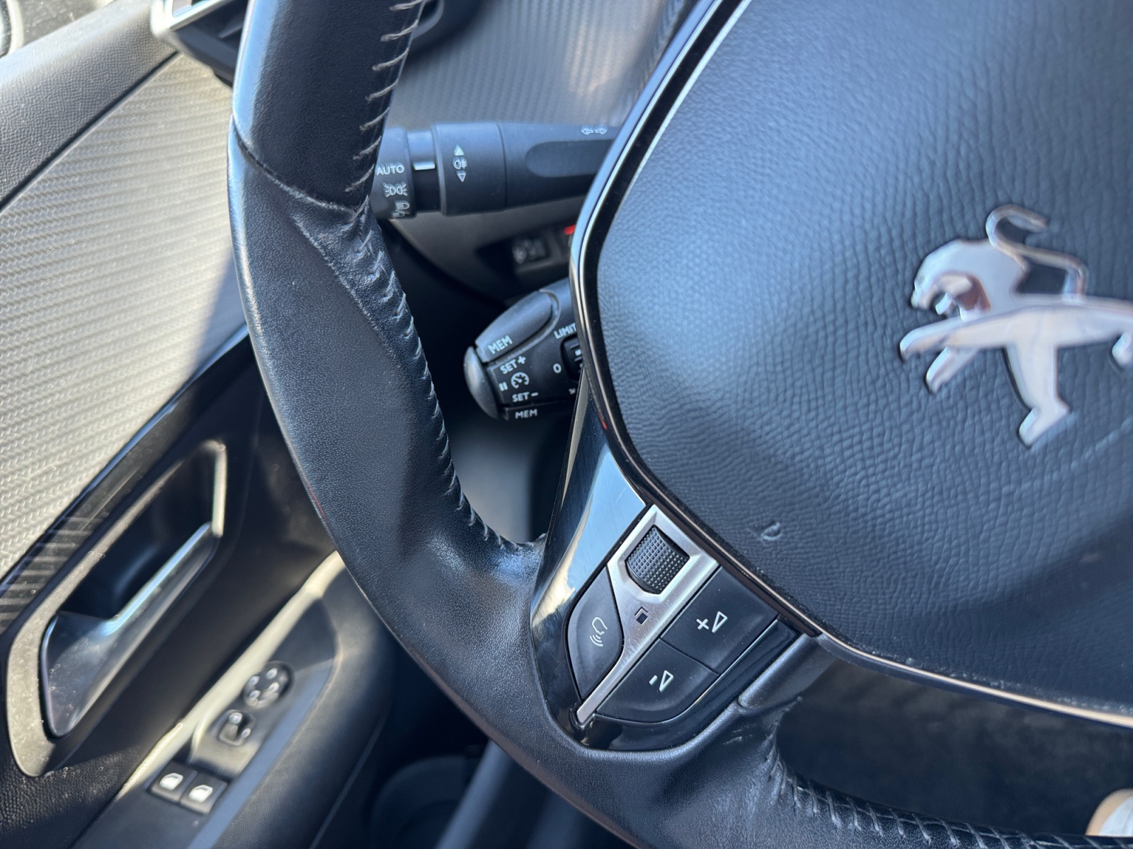 Peugeot 208 20