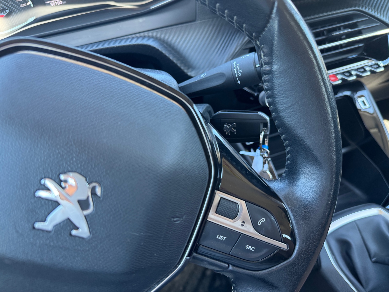 Peugeot 208 21